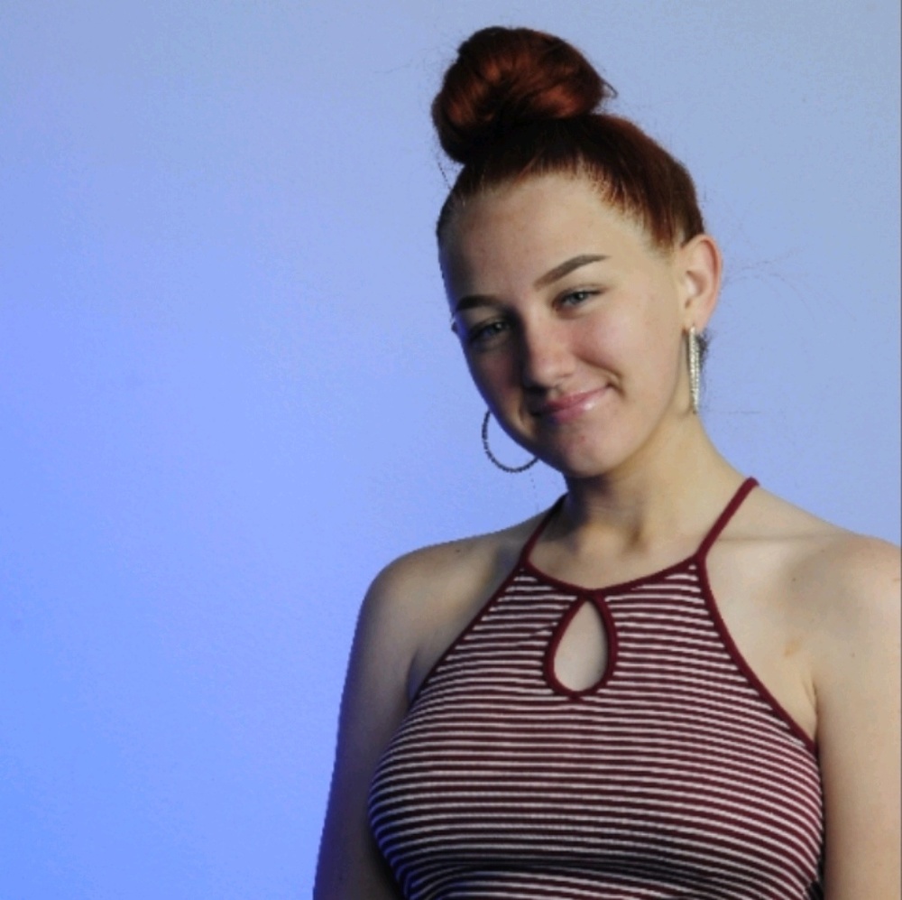 Meet your Posher, Alexis